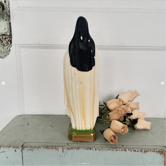 Vintage St. Therese Lisieux Little Flower Chalk Statue Columbia Italy Saint - Picture 6 of 10